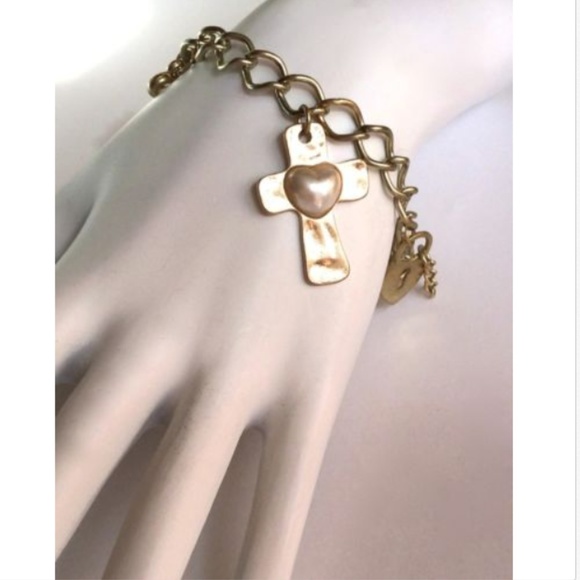 Antique Gold Pearl Cross Charm Bracelet Lock Key - Picture 3 of 8